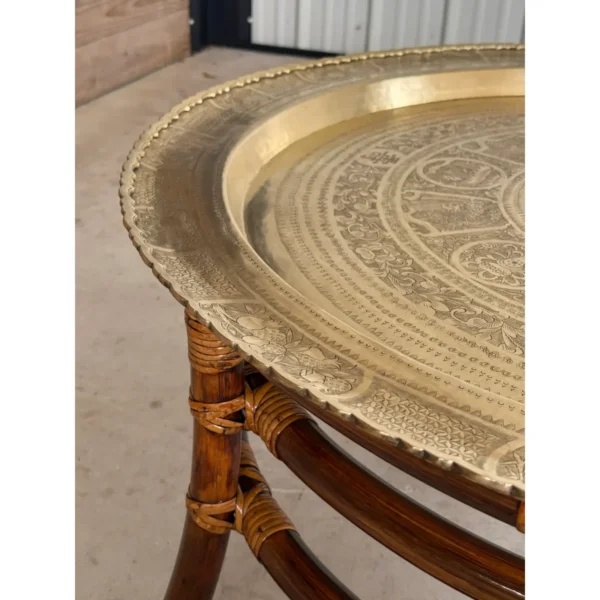 Mid-20th Century Restored Rattan and Etched Brass Tray Coffee Table – Attributed to Ficks Reed - Image 7