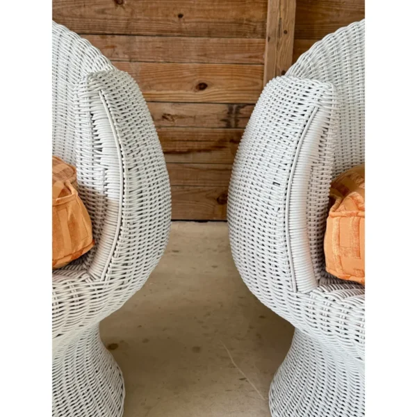 Vintage Sculptural Wicker Barrel Egg Pod Chairs in the Manner of Eero Aarnio - Image 3